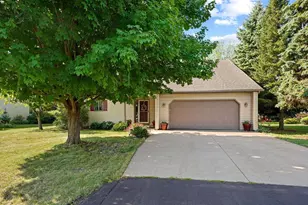 2875 Westmoor Rd, Oshkosh, WI 54904 - Photo 29