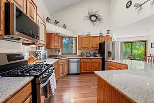 2875 Westmoor Rd, Oshkosh, WI 54904 - Photo 3