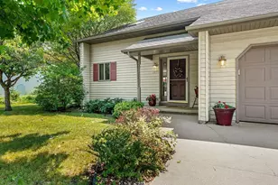 2875 Westmoor Rd, Oshkosh, WI 54904 - Photo 1