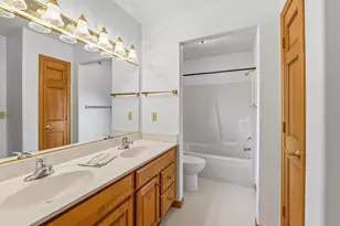 W5174 Kennedy Dr, Fond du Lac, WI 54935 - Photo 23
