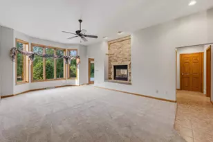W5174 Kennedy Dr, Fond du Lac, WI 54935 - Photo 11