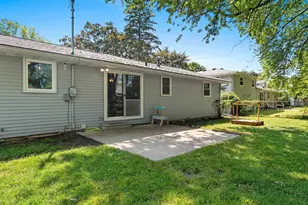1254 April Ln, Green Bay, WI 54304 - Photo 55