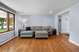 1254 April Ln, Green Bay, WI 54304 - Photo 13
