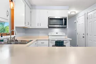 1254 April Ln, Green Bay, WI 54304 - Photo 21