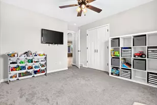 578 Pauls Pl, Oshkosh, WI 54904 - Photo 25