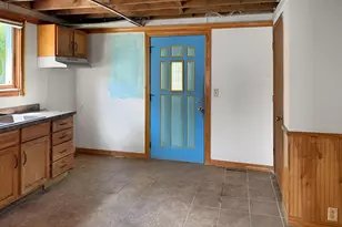 635 Elm St, Omro, WI 54963 - Photo 9