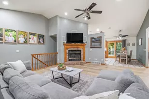 1569 Redstone Trail, Green Bay, WI 54313 - Photo 7