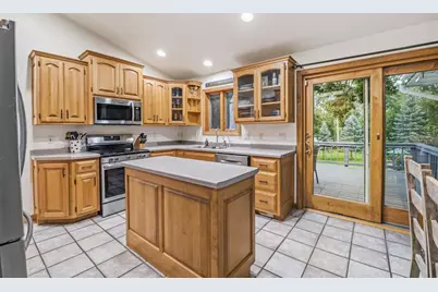 1569 Redstone Trail, Green Bay, WI 54313 - Photo 11