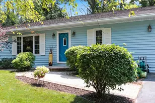 5909 Indian Shrs Rd, Winneconne, WI 54986 - Photo 7