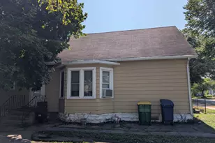 1155 Stuart St, Green Bay, WI 54301 - Photo 3