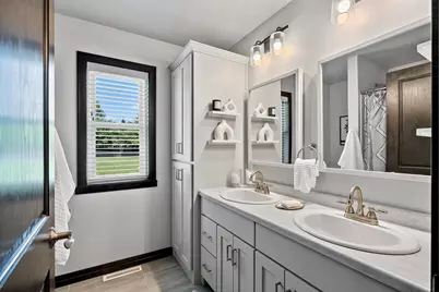 1285 Clementine Road, Howard, WI 54313 - Photo 23