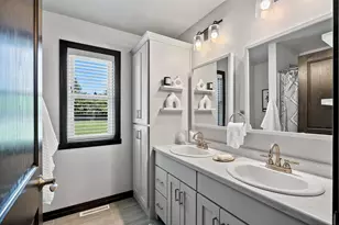 1285 Clementine Rd, Howard, WI 54313 - Photo 23