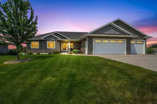 3327 Egret Dr, Green Bay, WI 54311 - Photo 1