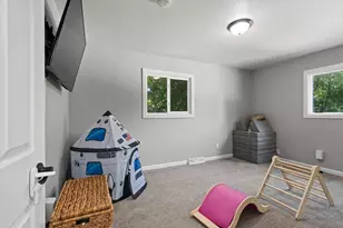 919 E Tennessee Ave, Oshkosh, WI 54901 - Photo 15