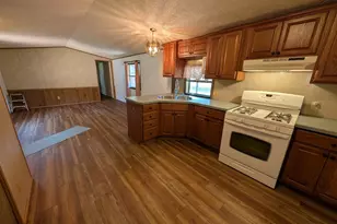 614 Spruce Cir, Redgranite, WI 54970 - Photo 9