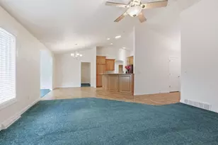 89 Penbrook Cir, Appleton, WI 54914 - Photo 7