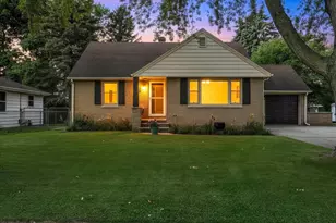 2116 Manitowoc Rd, Green Bay, WI 54302 - Photo 1
