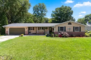630 Mt Mary Dr, Green Bay, WI 54311 - Photo 3