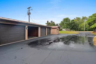 288 Campbell Road, Oshkosh, WI 54902 - Photo 33