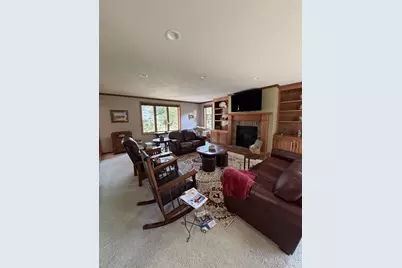 1241 Dover Lane, Green Bay, WI 54313 - Photo 11