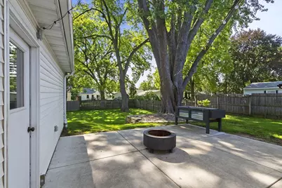 821 Gross Court, Green Bay, WI 54304 - Photo 23