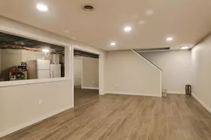 412 Dewey Decker Dr, Green Bay, WI 54313 - Photo 25