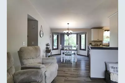 412 Dewey Decker Drive, Green Bay, WI 54313 - Photo 15