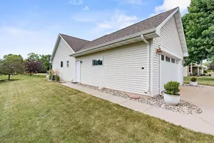 N9121 Kernan Ave, Appleton, WI 54915 - Photo 37