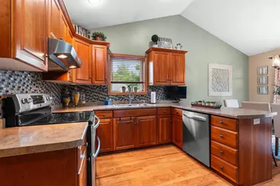 N9121 Kernan Avenue, Appleton, WI 54915 - Photo 7