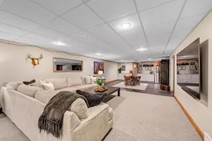 2575 Teresa Ct, Green Bay, WI 54311 - Photo 31