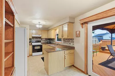 1786 Schaefer Circle, Appleton, WI 54915 - Photo 5