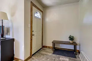 1407 N Main St, Oshkosh, WI 54901 - Photo 7