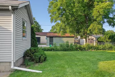1813 11th Avenue, Green Bay, WI 54304 - Photo 19