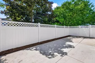 1027 E Green Tree Ct, Appleton, WI 54915 - Photo 37