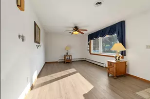 2461 Downy St, Green Bay, WI 54303 - Photo 3
