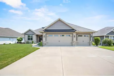 1638 Steiner Lane, Green Bay, WI 54313 - Photo 3