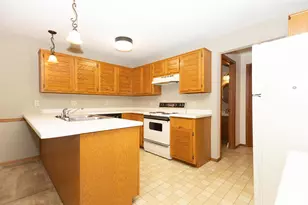 901 E Windfield Pl, Appleton, WI 54911 - Photo 7