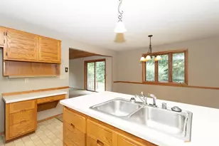 901 E Windfield Pl, Appleton, WI 54911 - Photo 9