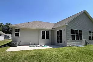 2103 Abbey Rd, New London, WI 54961 - Photo 23
