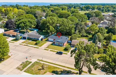 1235 E Murdock Avenue, Oshkosh, WI 54901 - Photo 33