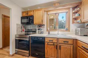 1709 E Midway Rd, Appleton, WI 54915 - Photo 13