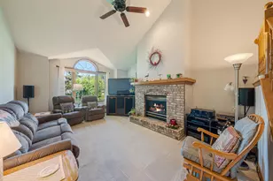 1709 E Midway Rd, Appleton, WI 54915 - Photo 9