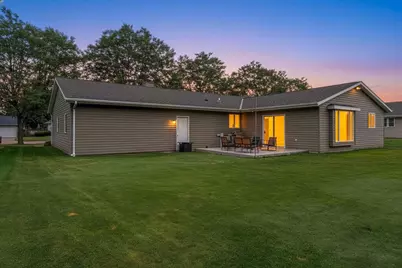 1814 Briquelet Street, Green Bay, WI 54304 - Photo 3