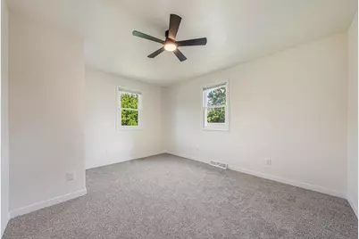 728 W 4th Avenue, Oshkosh, WI 54901 - Photo 23