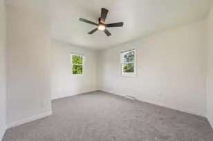 728 W 4th Ave, Oshkosh, WI 54901 - Photo 23