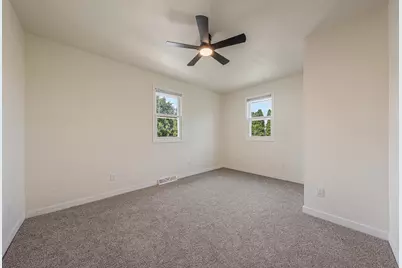 728 W 4th Avenue, Oshkosh, WI 54901 - Photo 27