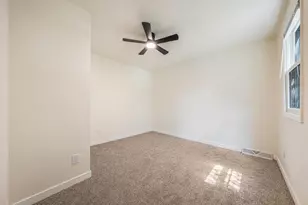 728 W 4th Ave, Oshkosh, WI 54901 - Photo 29