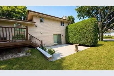 1600 Brentwood Drive, Oshkosh, WI 54904 - Photo 39