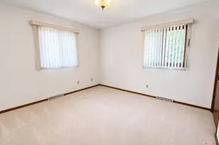 1600 Brentwood Dr, Oshkosh, WI 54904 - Photo 27