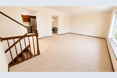 1600 Brentwood Drive, Oshkosh, WI 54904 - Photo 7